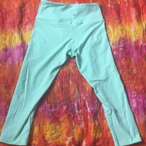 Lululemon crop